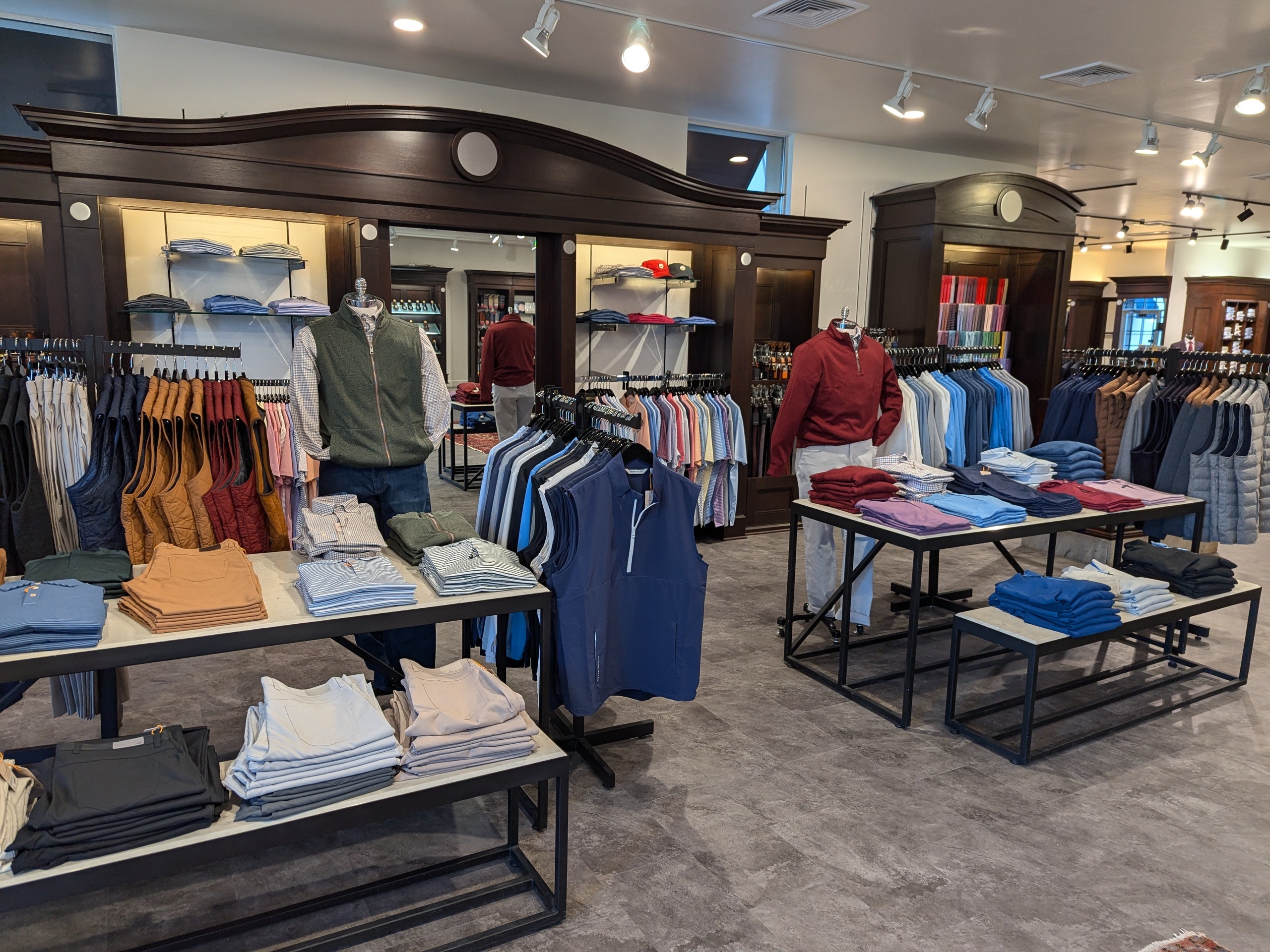 Mr. Ooley's - Men's Clothing Store Bratteli Family Stores Mr. Ooley's - Men's Clothing Store Bratteli Family Stores